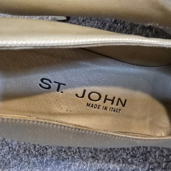 St John Made In Italy Gold Satin Sequin Toe Cap Pumps Size 7 - Picture 3 of 14